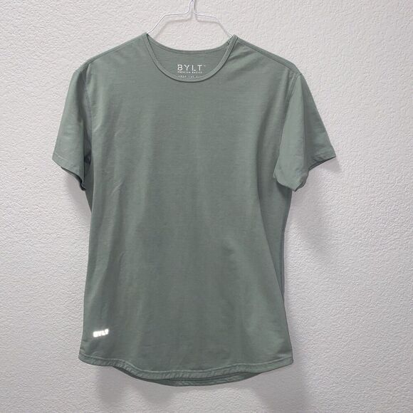 BYLT Basics Drop-Cut Signature Short Sleeve in Moss Size Medium - Picture 6 of 8